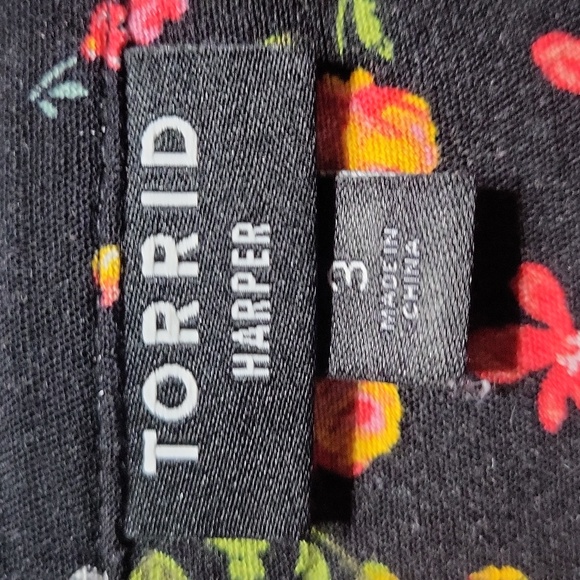 Shirt - Picture 3 of 3